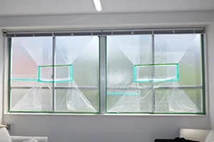 窓ガラスの養生